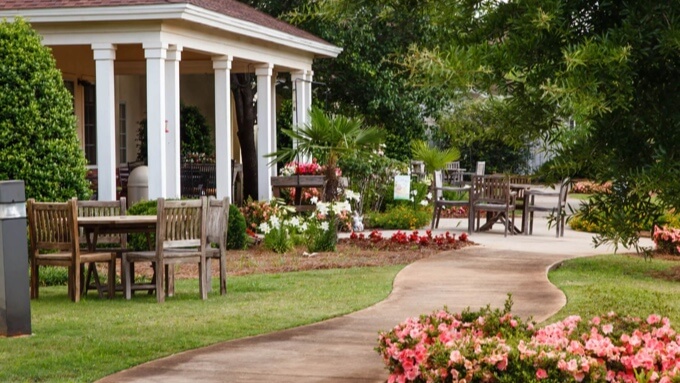 Assisted Living & Memory Care Facility in Daphne AL Assisted Living & Memory Care Facility in Daphne AL